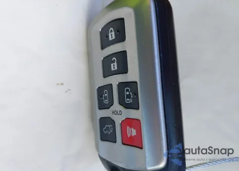 2018 Toyota Sienna Se 8 Passenger from USA, damaged, VIN 5TDXZ3DC3JS938129